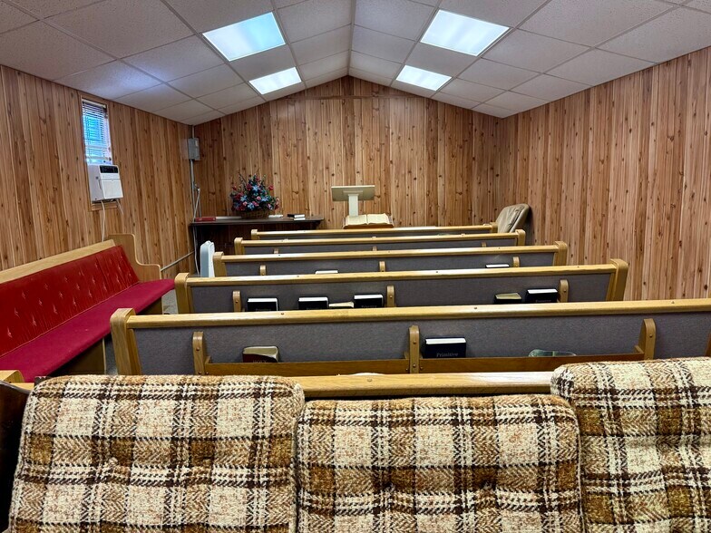 More Photos Of 820 S ave, Post Religious Facility For Sale