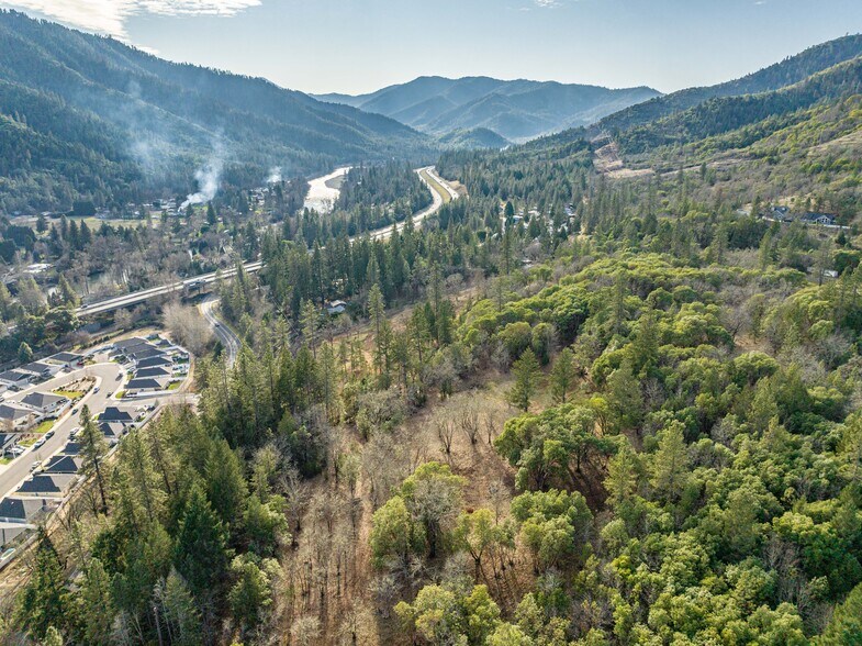 More Photos Of 0 Foothill blvd, Rogue River Land For Sale