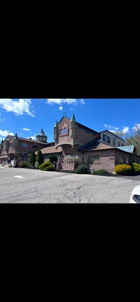 More Photos Of 84 Park Ave, Flemington Office For Lease