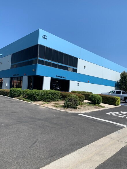 More Photos Of 1376 Walter St, Ventura Light Manufacturing For Lease