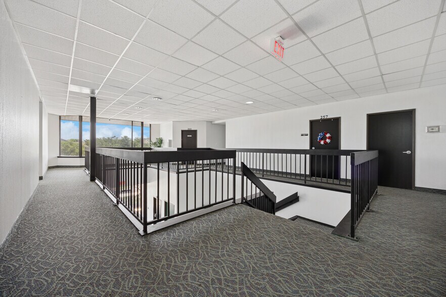 More Photos Of 2600 K Ave, Plano Office For Lease