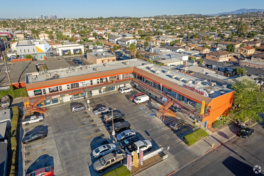 More Photos Of 753-759 S Fetterly Ave, Los Angeles Storefront For Lease