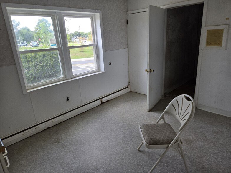 More Photos Of 360 Us-46, Mountain Lakes Freestanding For Sale