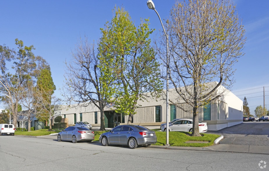 Primary Photo Of 1065 Comstock St, Santa Clara Light Manufacturing For Sale