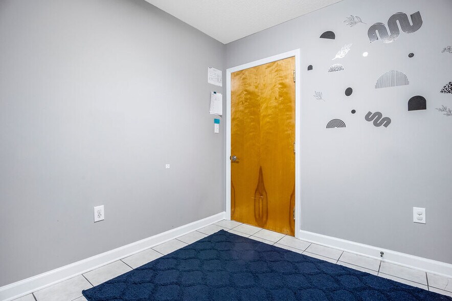 More Photos Of 217-219 Station St, Jacksonville Medical For Sale