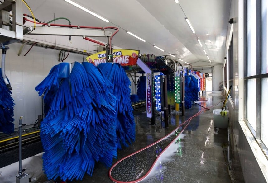 More Photos Of 1902 Fort Jones Rd, Yreka Carwash For Sale