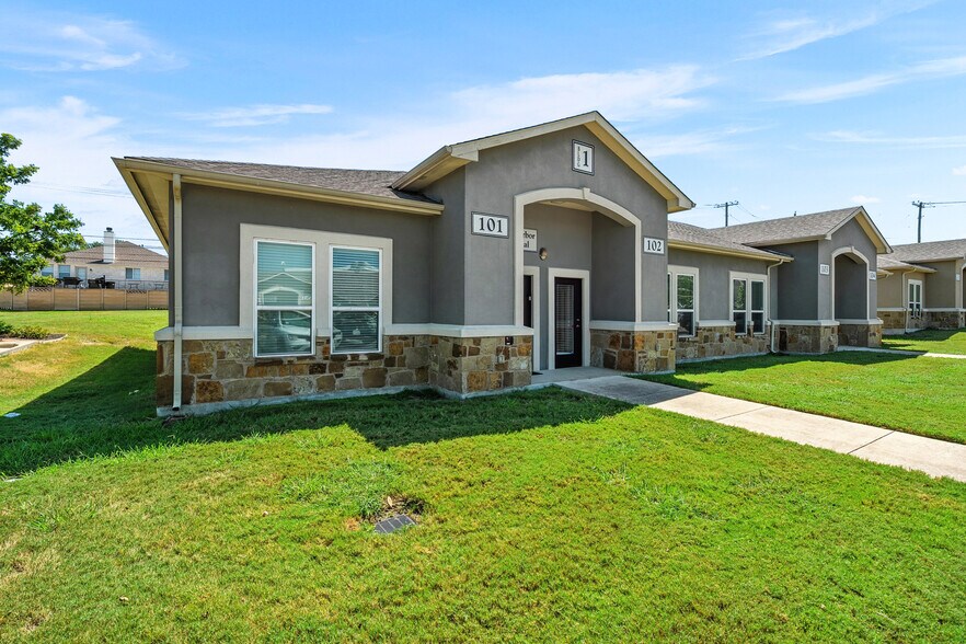 Primary Photo Of 1490 Rusk Rd, Round Rock Coworking Space