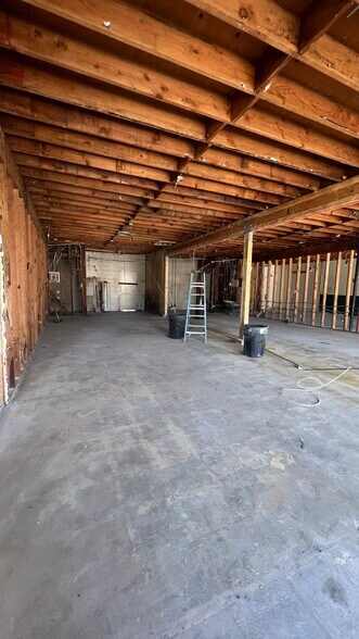 More Photos Of 915 N Maclay Ave, San Fernando Unknown For Sale