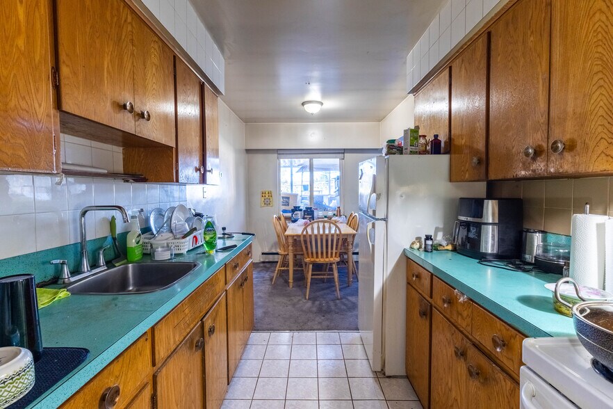 More Photos Of 6653 Main St, Vancouver Apartments For Sale