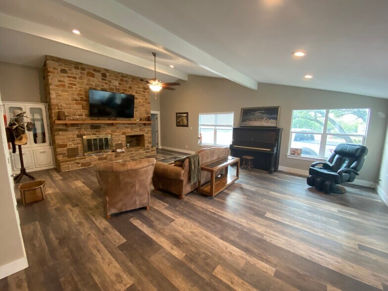 More Photos Of 1681 FM 574 W, Mullin Land For Sale