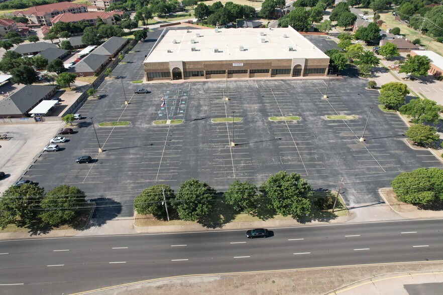 More Photos Of 2215 Southwest Pky, Wichita Falls Office For Lease