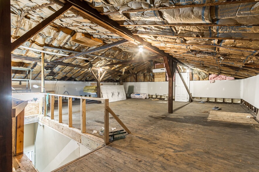 More Photos Of 64 Spencer St, Rochester Loft Creative Space For Sale