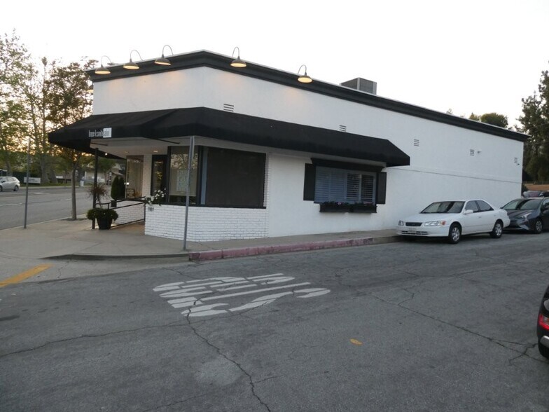 More Photos Of 1101 Foothill Blvd, La Cañada Flintridge Storefront For Lease