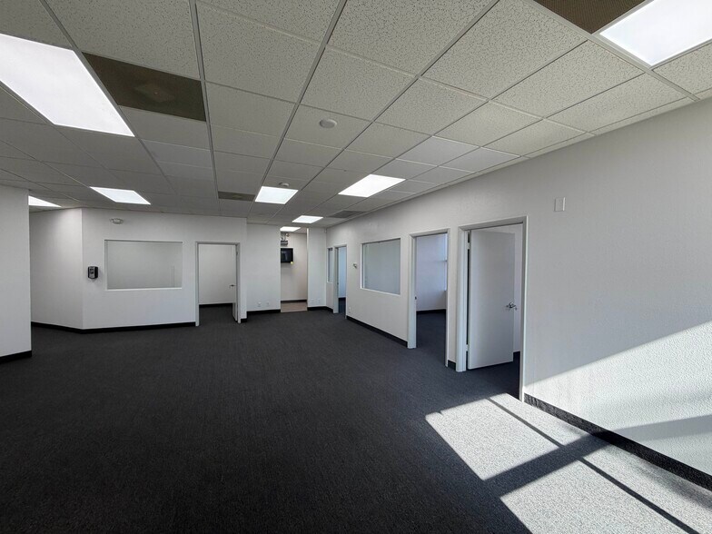 More Photos Of 2760 Lake Sahara Dr, Las Vegas Medical For Lease