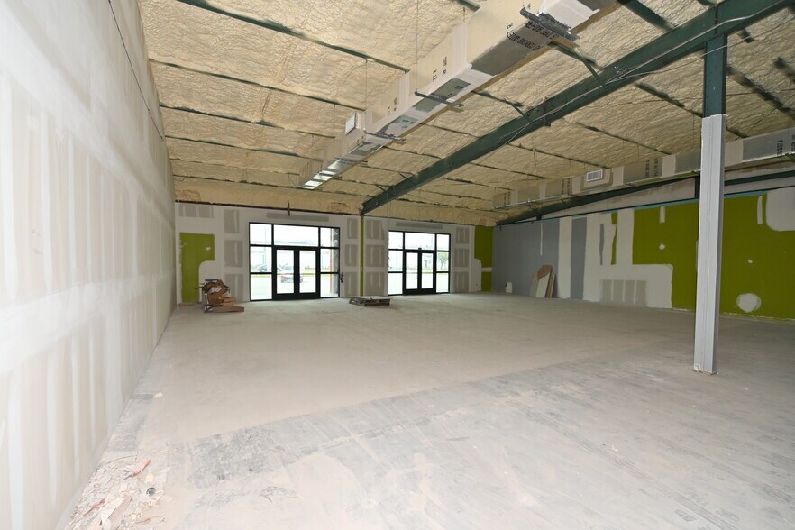 More Photos Of 749 S Central Ave, Umatilla Storefront For Sale