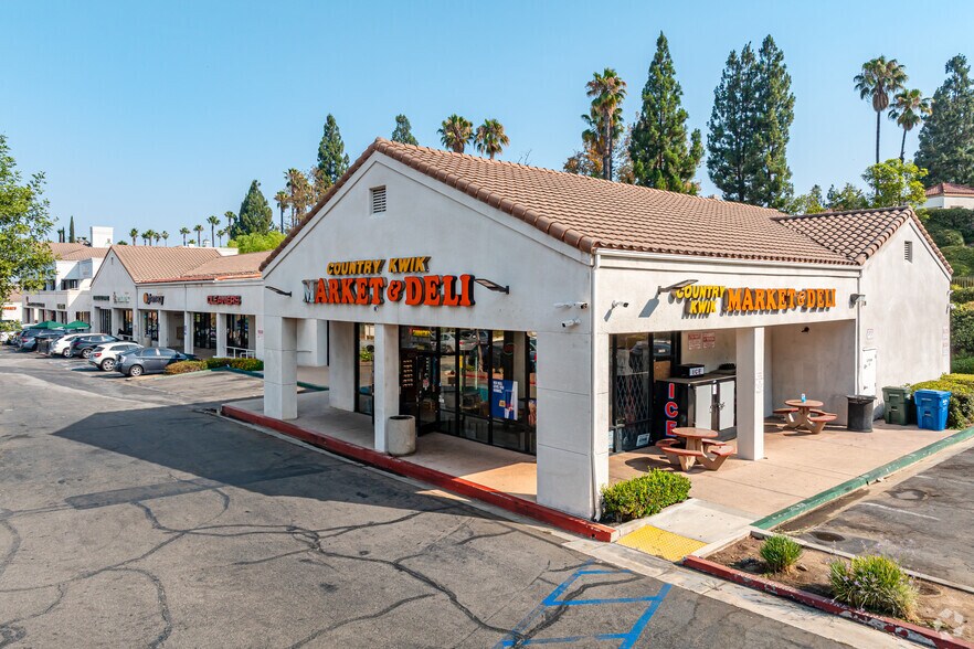 More Photos Of 3000-3096 W Temple Ave, Pomona Freestanding For Lease