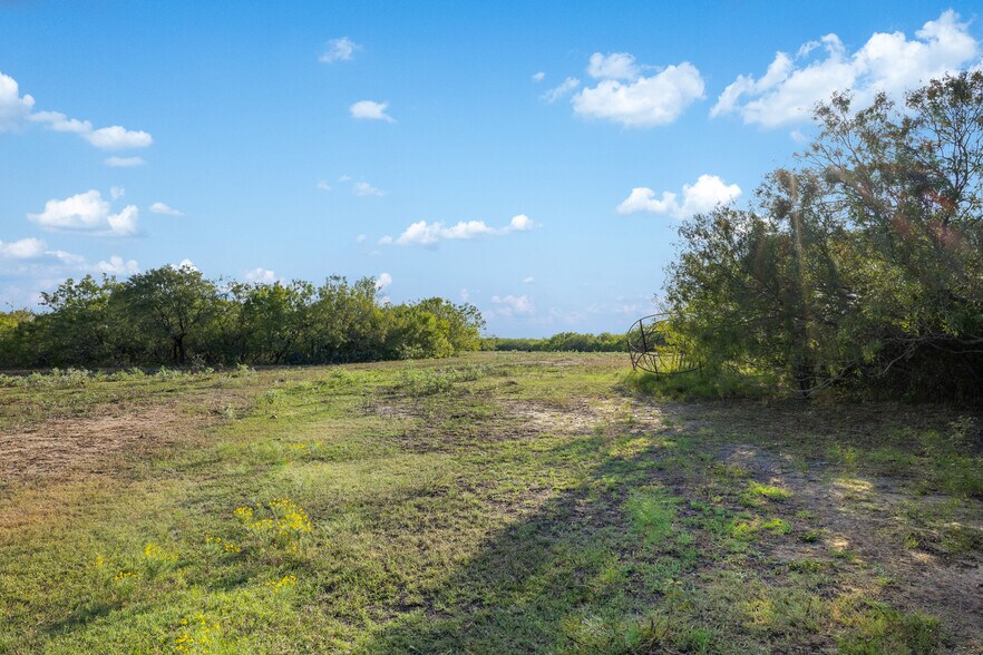 More Photos Of 399 Seals Creek Rd, Lockhart Land For Sale