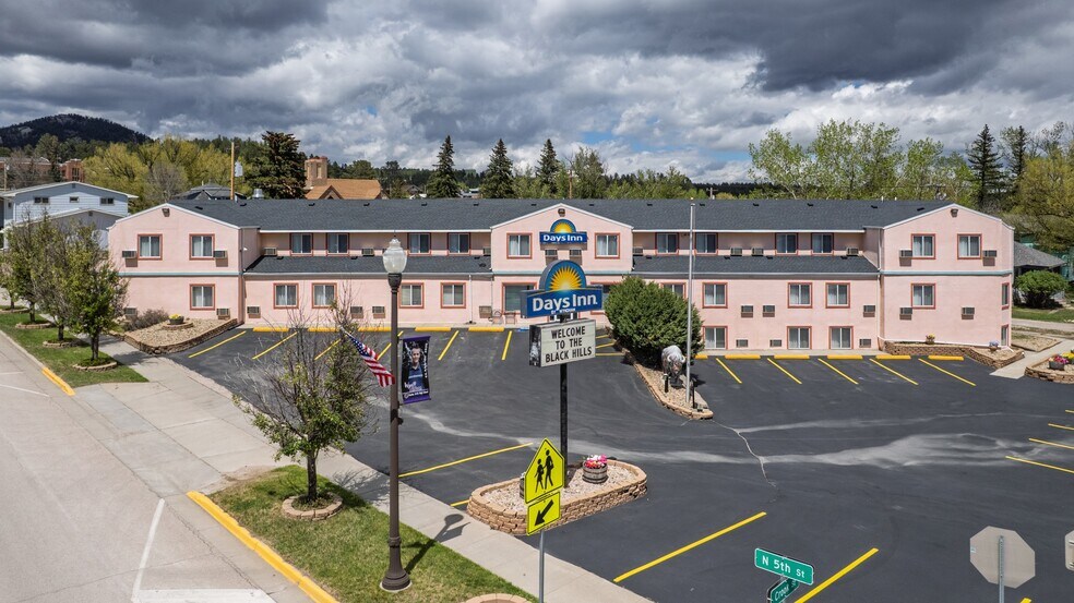 More Photos Of 519 Crook St, Custer Hotel For Sale