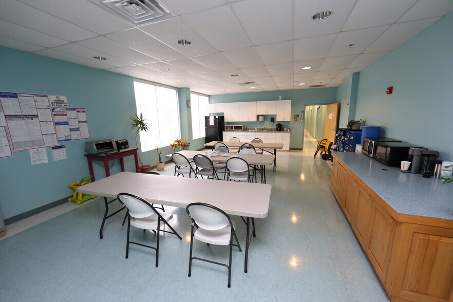 More Photos Of 231 Commerce Dr, Fall River Warehouse For Sale