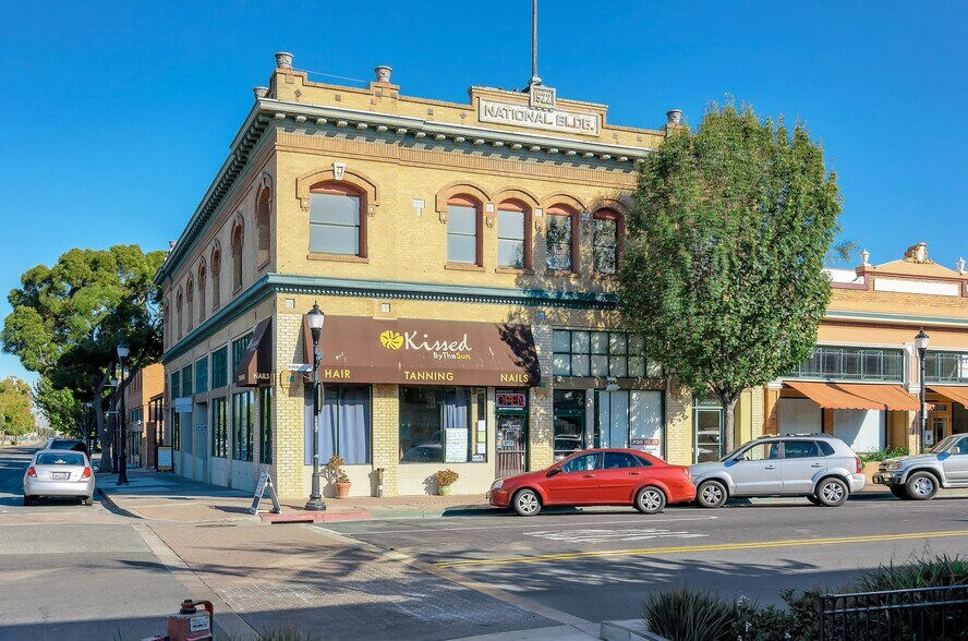 More Photos Of 311-319 Railroad Ave, Pittsburg Freestanding For Sale