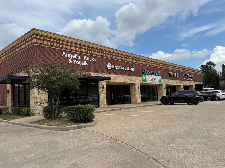 Primary Photo Of 12910-12918 Malcomson Rd, Houston Storefront For Sale