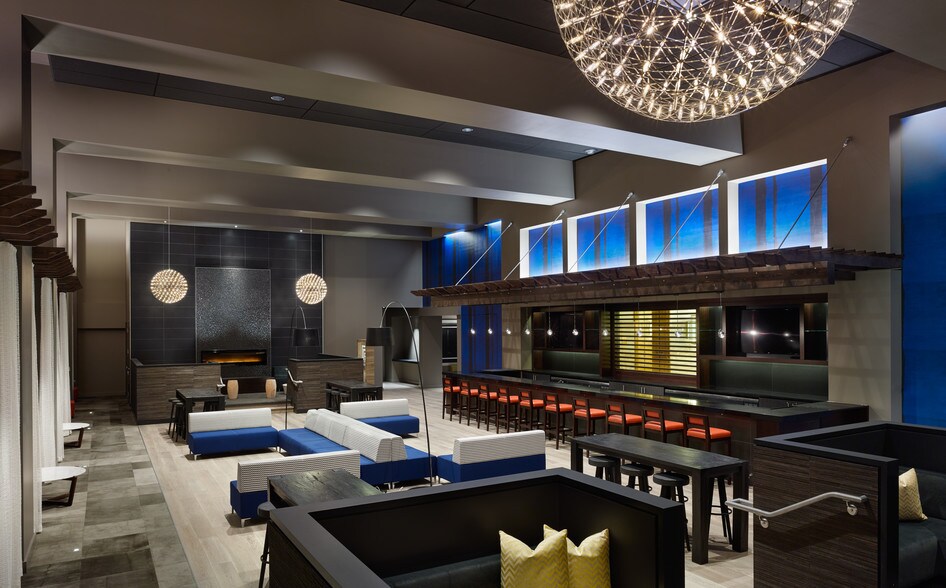 More Photos Of 227 W Monroe St, Chicago Office For Lease