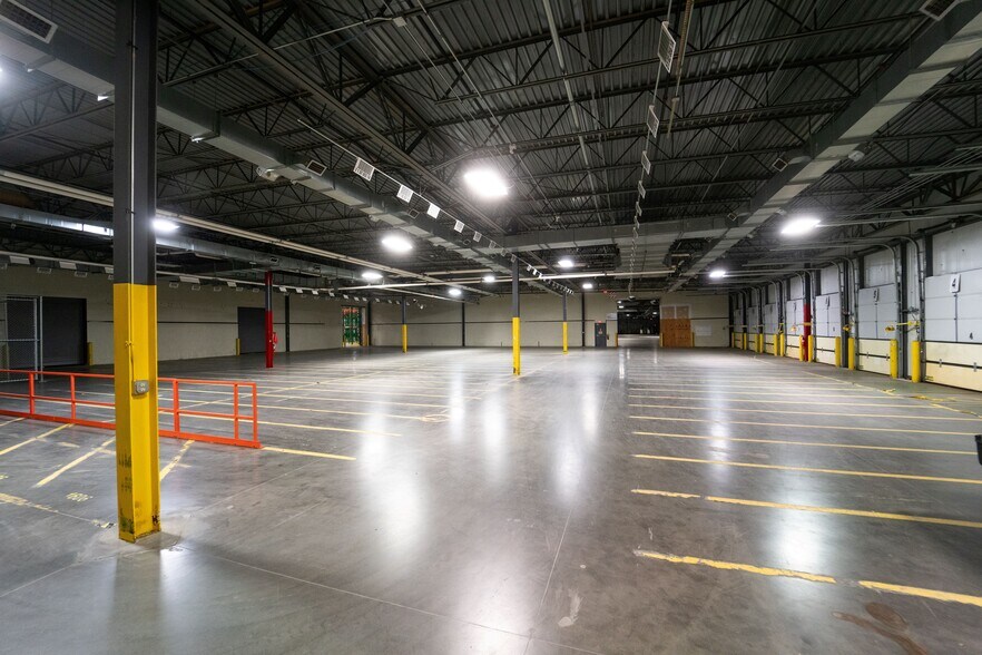 More Photos Of 700 N Main St, Kernersville Warehouse For Sale