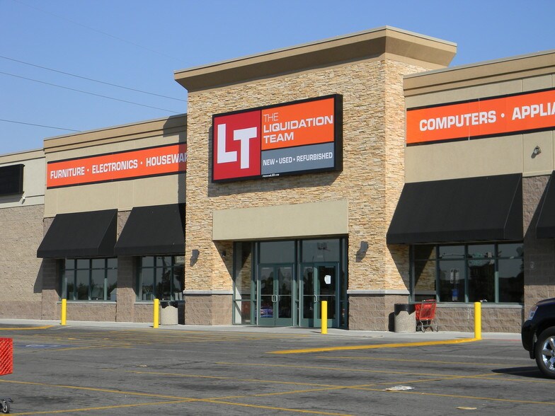 More Photos Of 135-175 N State St, Orem Unknown For Lease