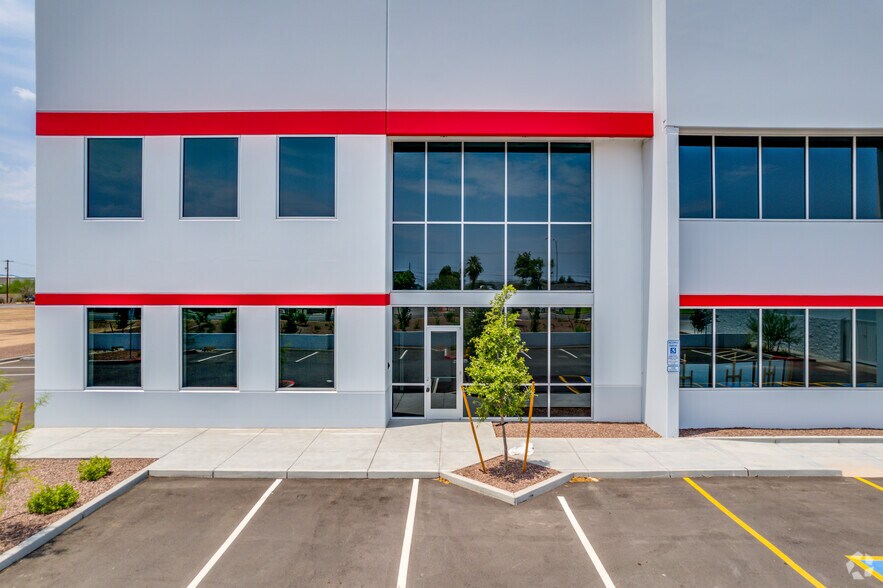 More Photos Of 2550 S 51st Ave, Phoenix Warehouse For Lease