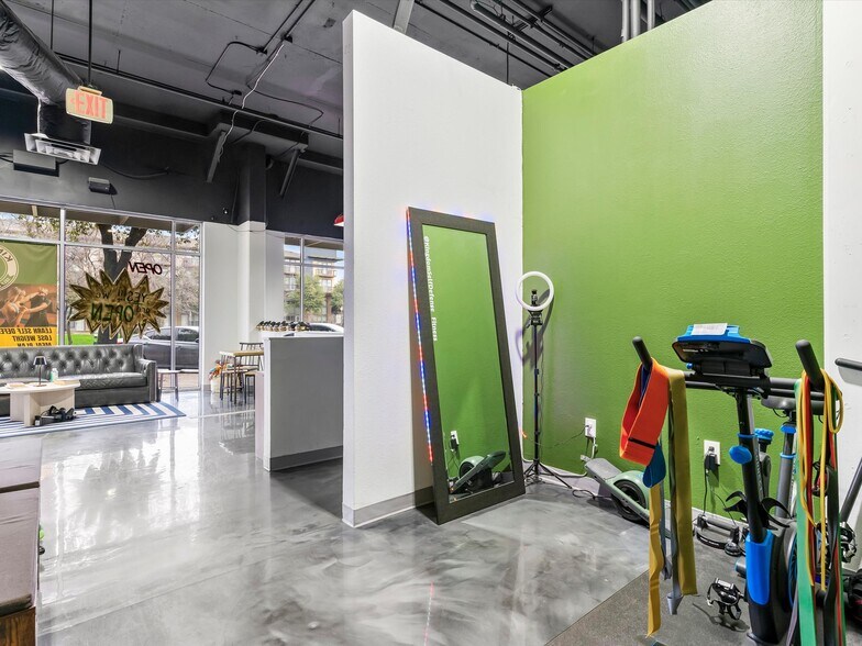 More Photos Of 5805 Saintsbury Dr, The Colony Apartments For Lease