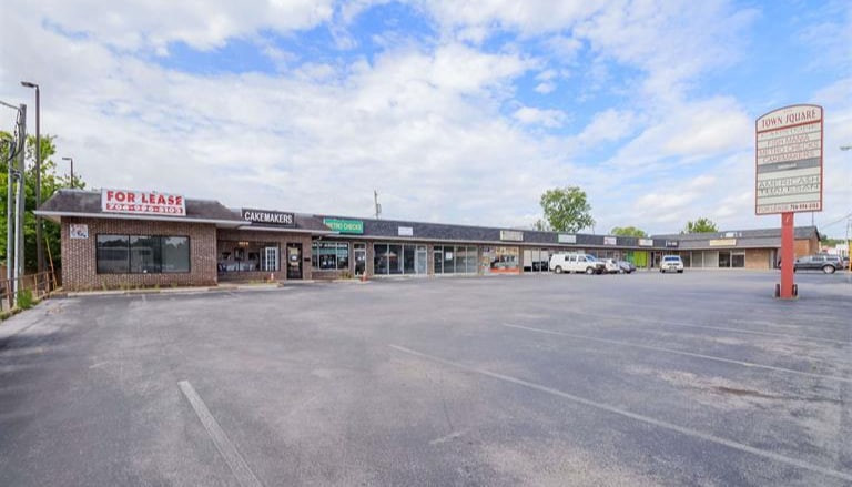More Photos Of 4330 Ringgold Rd, Chattanooga Storefront For Lease