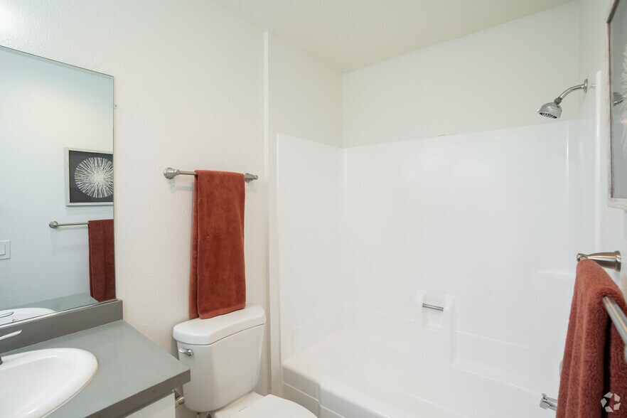 More Photos Of 628 W California Ave, Vista Apartments For Sale