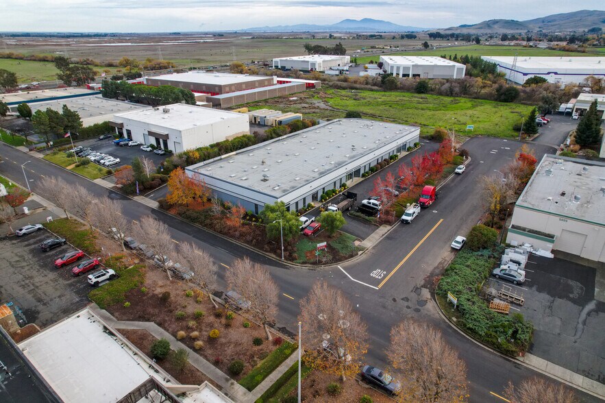 More Photos Of 4949 Fulton Dr, Fairfield Research And Development For Lease