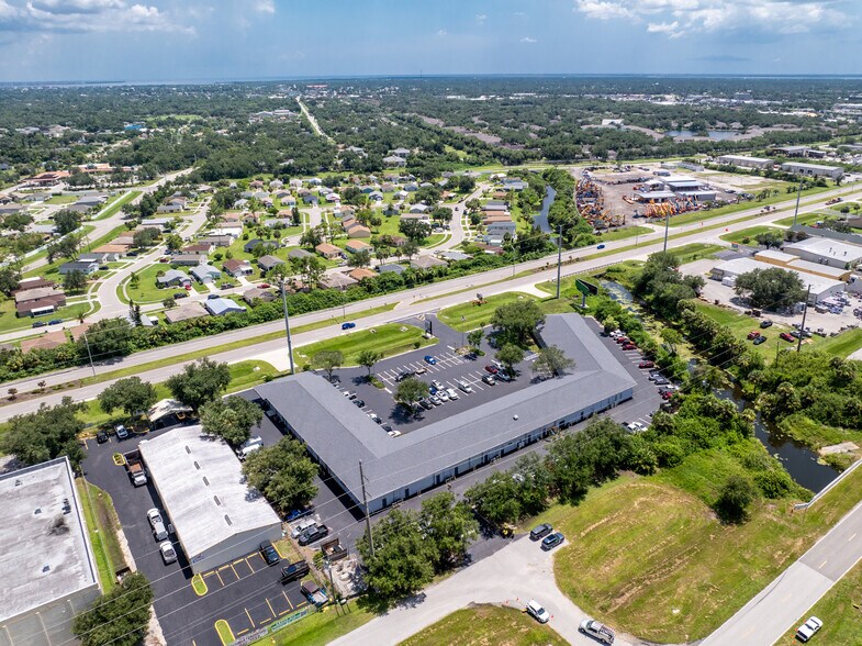 More Photos Of 20020 Veterans Blvd, Port Charlotte Office For Lease