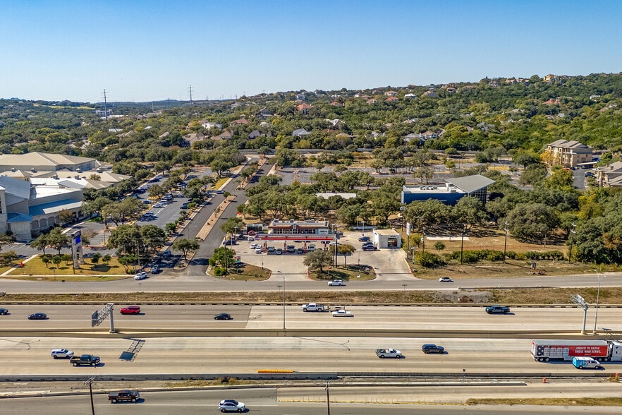 More Photos Of 19605 W IH-10, San Antonio Service Station For Sale