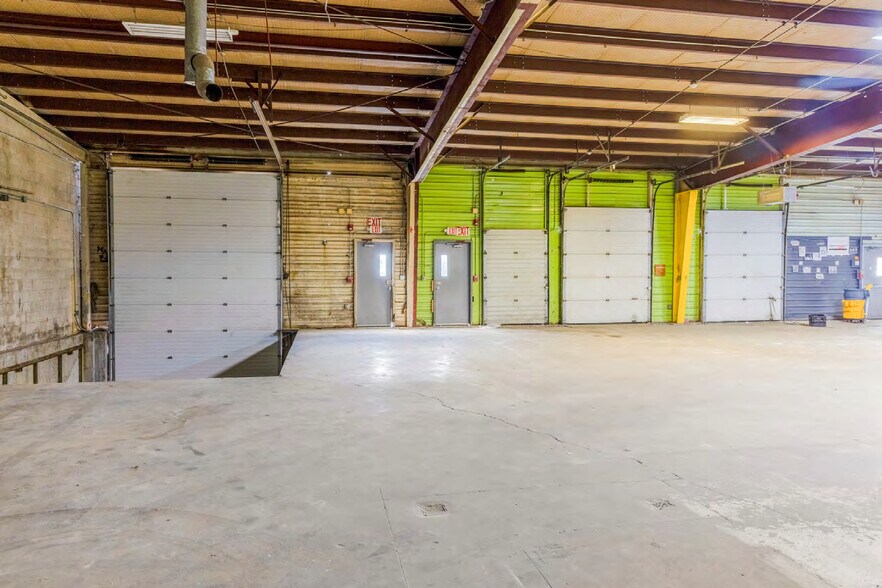 More Photos Of 31 Tosca Dr, Stoughton Distribution For Lease