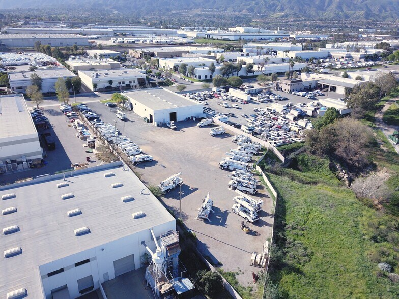 More Photos Of 2073 Railroad St, Corona Land For Lease