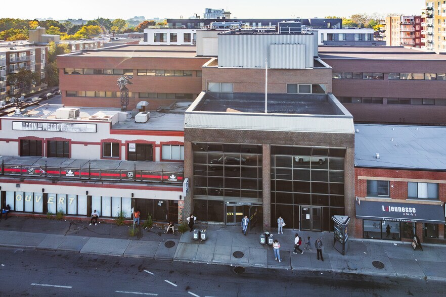 More Photos Of 10719-10721 Rue Lajeunesse, Montréal Office For Lease