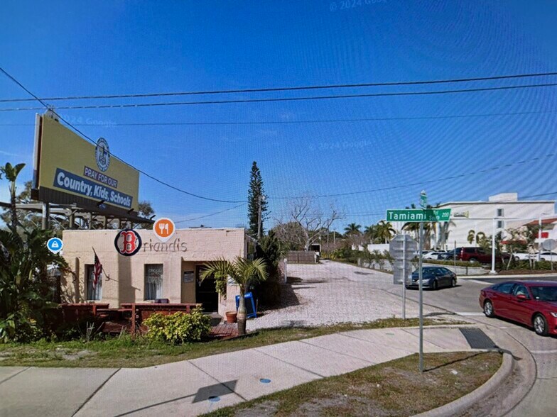 More Photos Of 202 Tamiami Trl S, Nokomis Restaurant For Sale