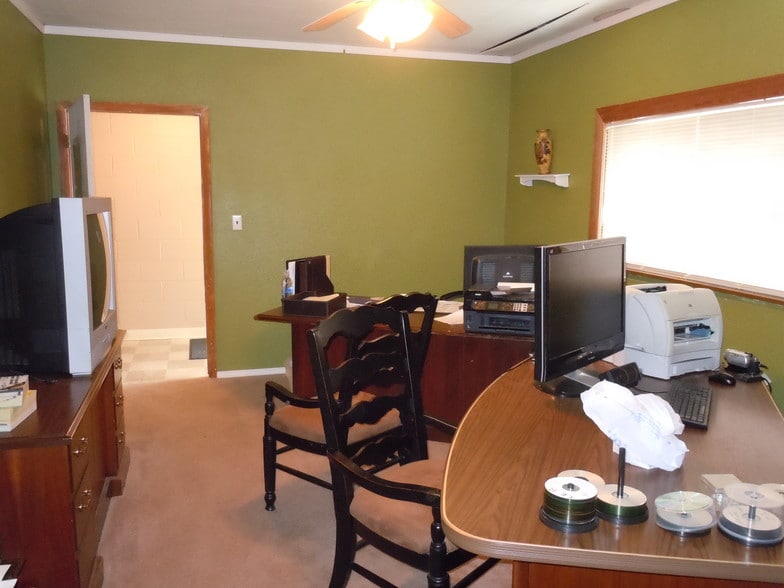 More Photos Of 2024 N Maplewood Ave, Tulsa Religious Facility For Sale