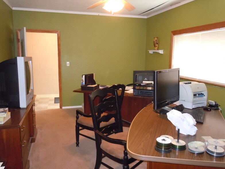 More Photos Of 2024 N Maplewood Ave, Tulsa Religious Facility For Sale