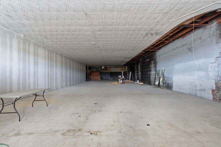 More Photos Of 657 Silas Deane Hwy, Wethersfield Freestanding For Lease