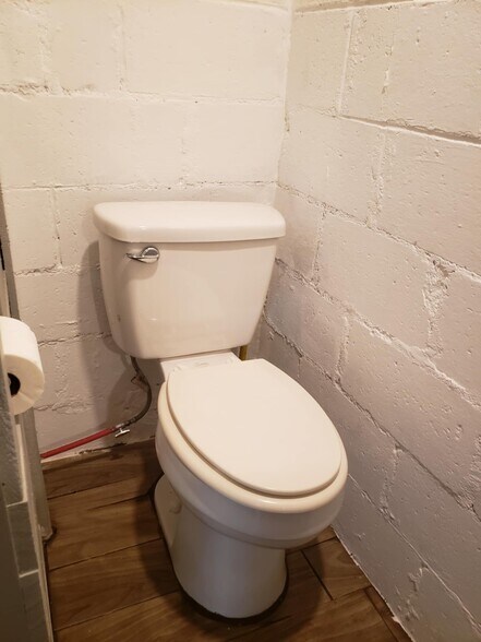 More Photos Of 306 Easton St. St, Allen Office Residential For Sale