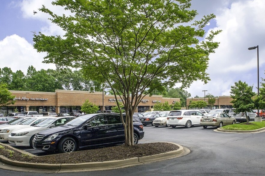 More Photos Of 2150 W Poplar Ave, Collierville Storefront Retail Office For Lease