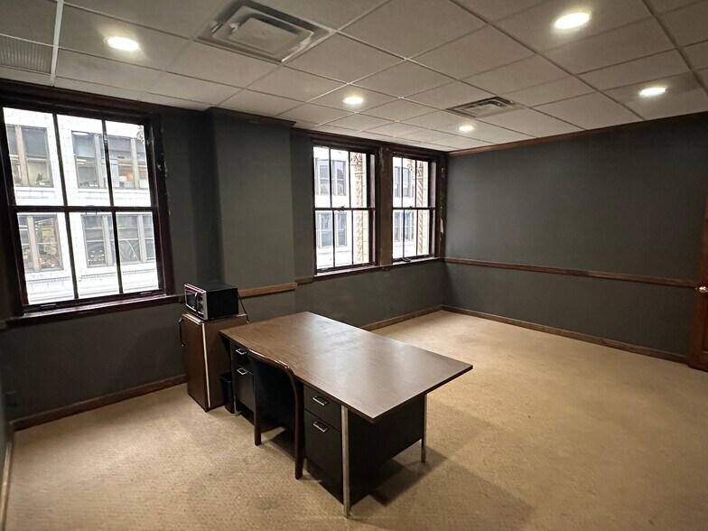More Photos Of 205-211 W Congress St, Detroit Office For Lease