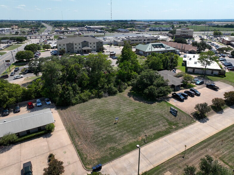 More Photos Of TBD Medical Parkway, Brenham Land For Lease