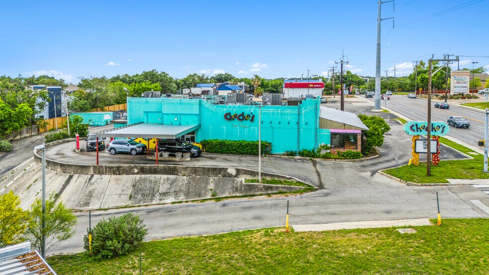 More Photos Of 7870 Callaghan Rd, San Antonio Restaurant For Sale