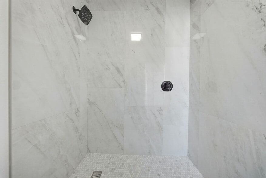 More Photos Of 2051 1st Ave N, Saint Petersburg Office Residential For Sale