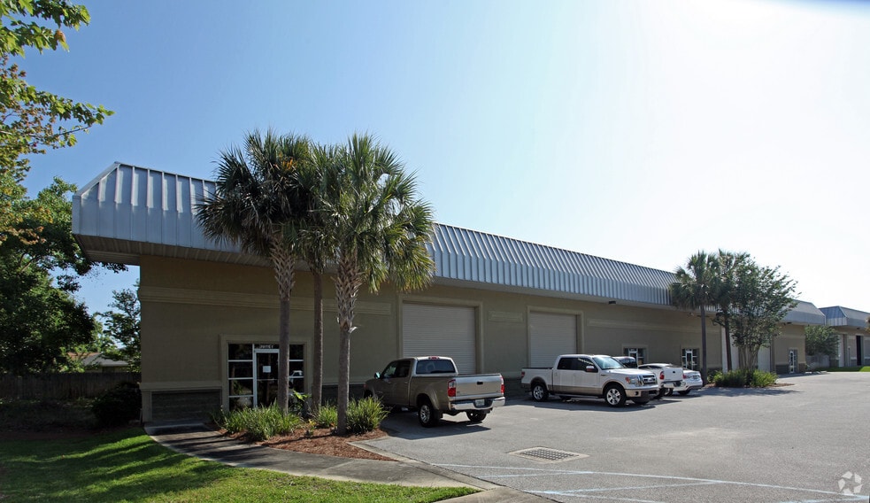 More Photos Of 295 Azalea Dr, Destin Warehouse For Sale