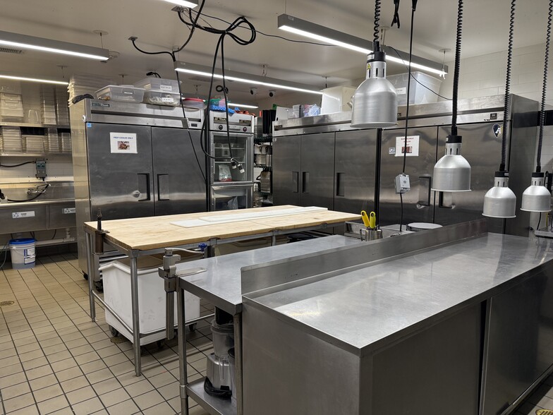 More Photos Of 16 E Candler St, Winder Storefront For Lease